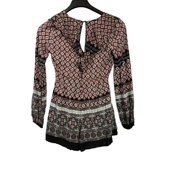 Wild Blue Sadie Robertson Women Romper Long Sleeve Size S Floral Geometric - Picture 4 of 8